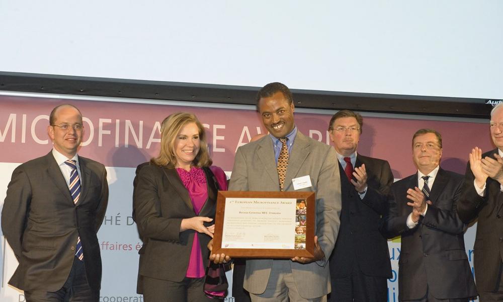 S.A.R. la Grande-Duchesse lors de la remise du prix