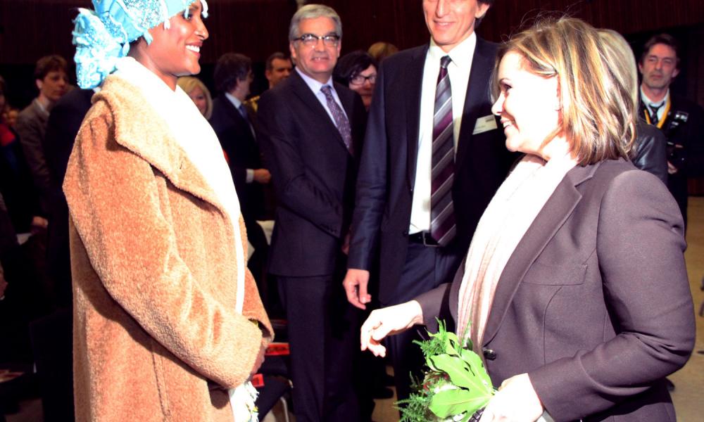 conférence table ronde avec waris dirie